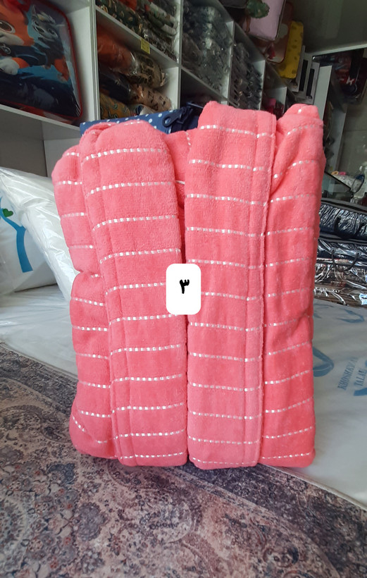 حوله تنپوش گلبرگ سایز ۱۲۵ ابریشم راه راه رنگ ۳